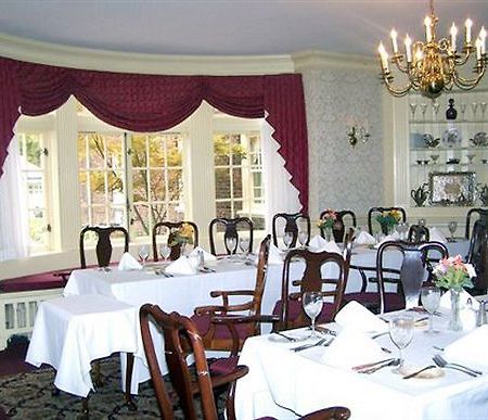 Montague Inn Сагино Ресторан фото