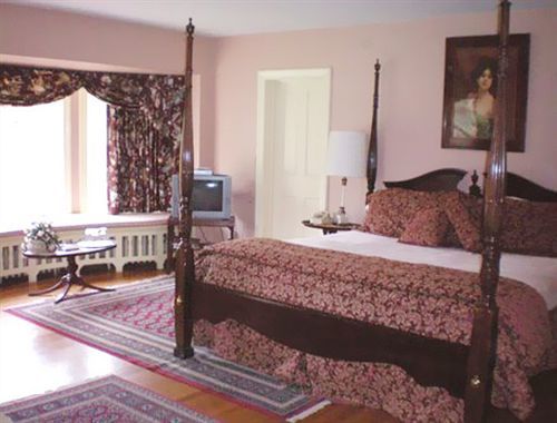 Montague Inn Сагино Экстерьер фото